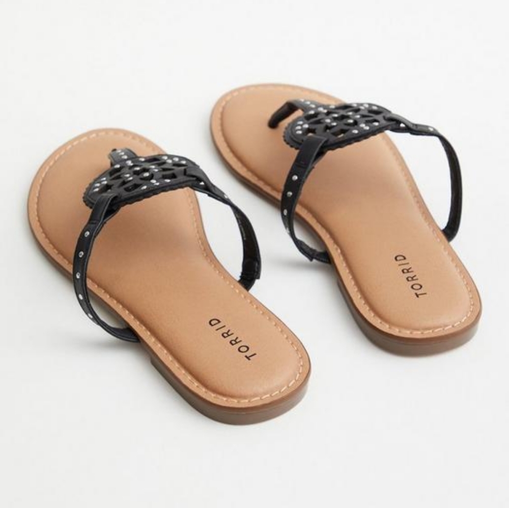 Torrid extra wide width faux leather t-strap sandal, 7ww, black - Picture 4 of 8
